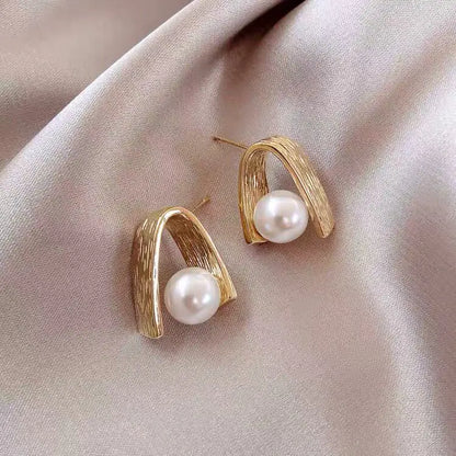 Silver Arc Pearl Minimalist Metal Earrings