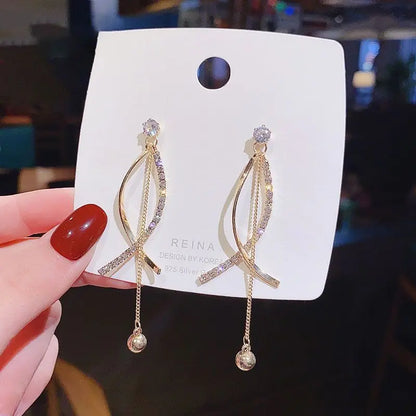Chic Silver Pearl Geometric Earrings