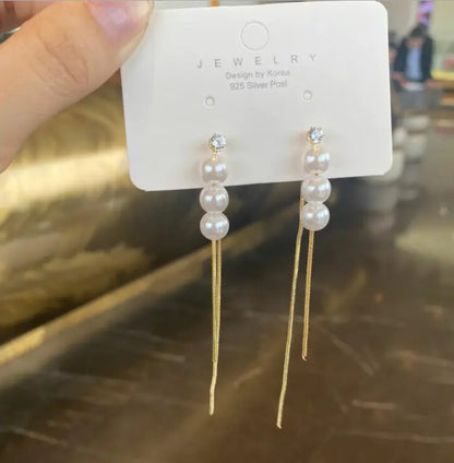 Chic Silver Pearl Geometric Earrings